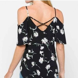Kaileigh Cold Shoulder Floral Crisscross Blouse – Size Large